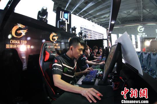 电竞战队激战半决赛：TEC、WOL挺进，四强战队蓄势待发-DB电竞官网