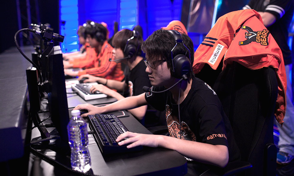 LCK春季赛：GenG力克T1终结连胜，Chovy斩获MVP突破1300点POM积分